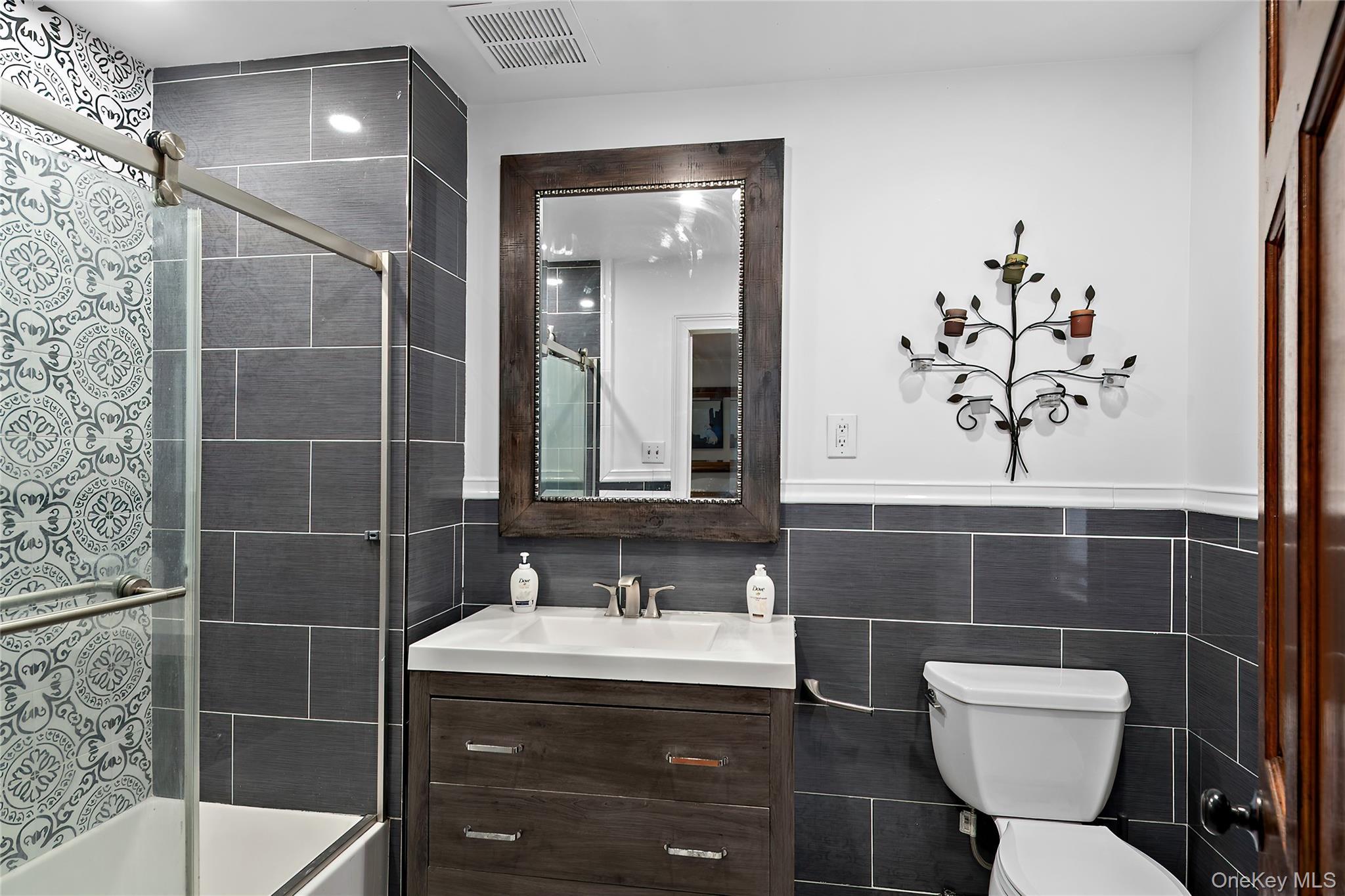 Single Family Highland  Dutchess County, NY 12590, MLS-943763-12