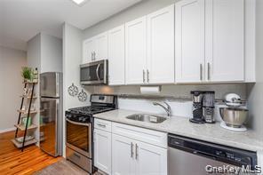 Condo Broadway  Nassau County, NY 11561, MLS-943767-8