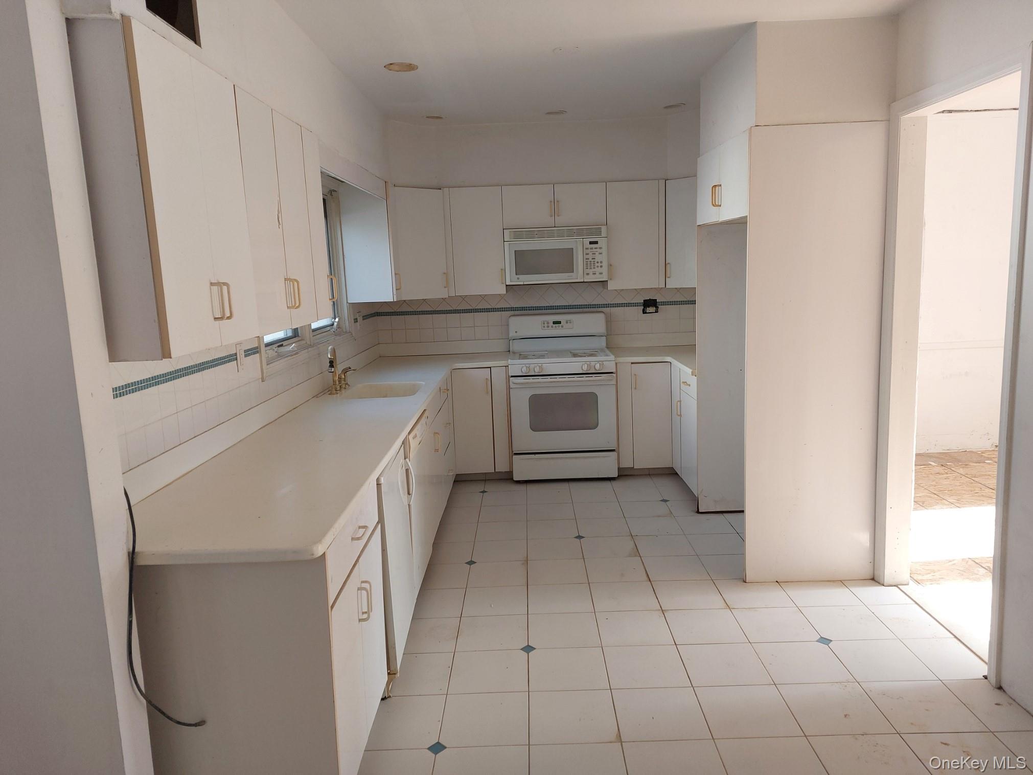 Single Family Priscella A/k/a 31 Primrose Westchester County, NY 10710, MLS-943771-5