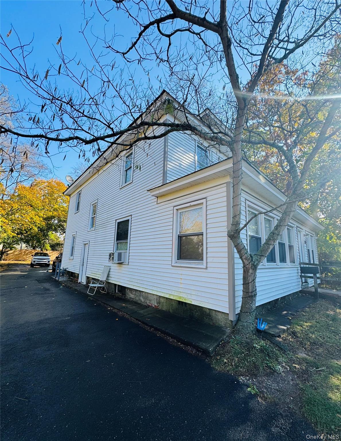 Single Family Sweezy Suffolk County, NY 11901, MLS-943783-2