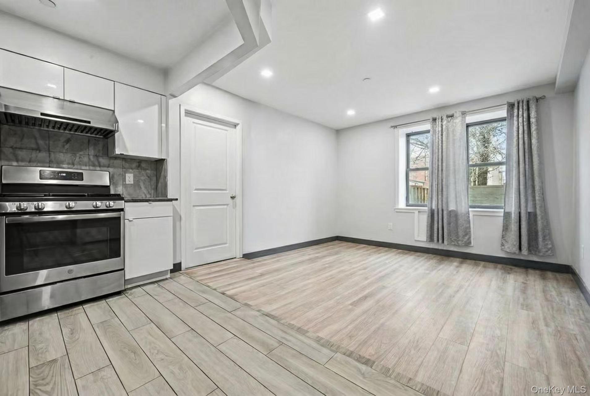 Condo 103rd  Queens, NY 11368, MLS-943815-3