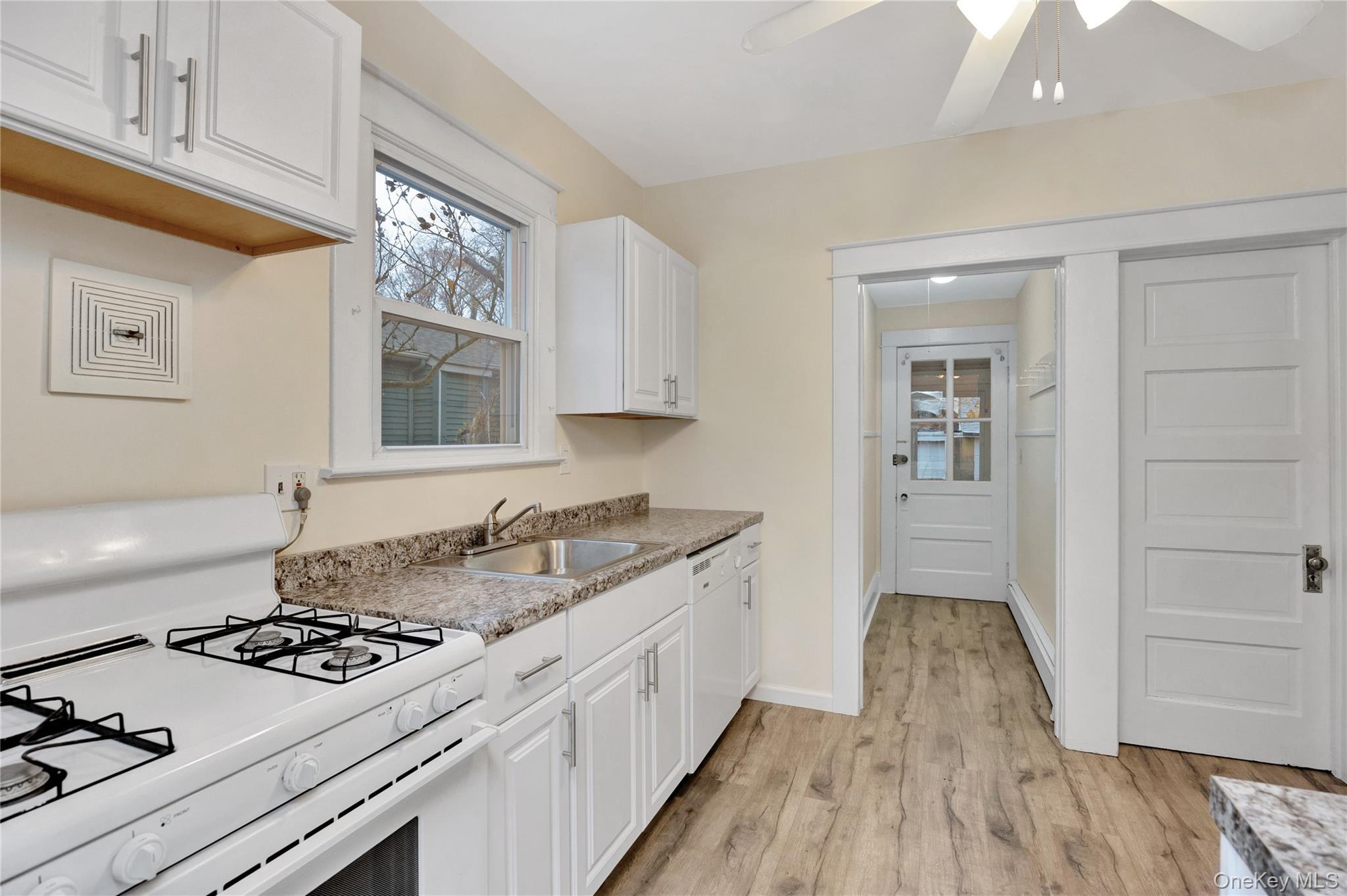 Single Family Andrew Suffolk County, NY 11752, MLS-943817-17