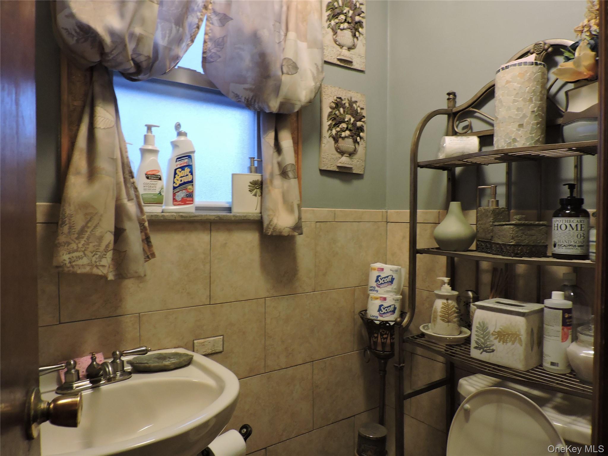 Single Family Fern  Queens, NY 11433, MLS-943836-10