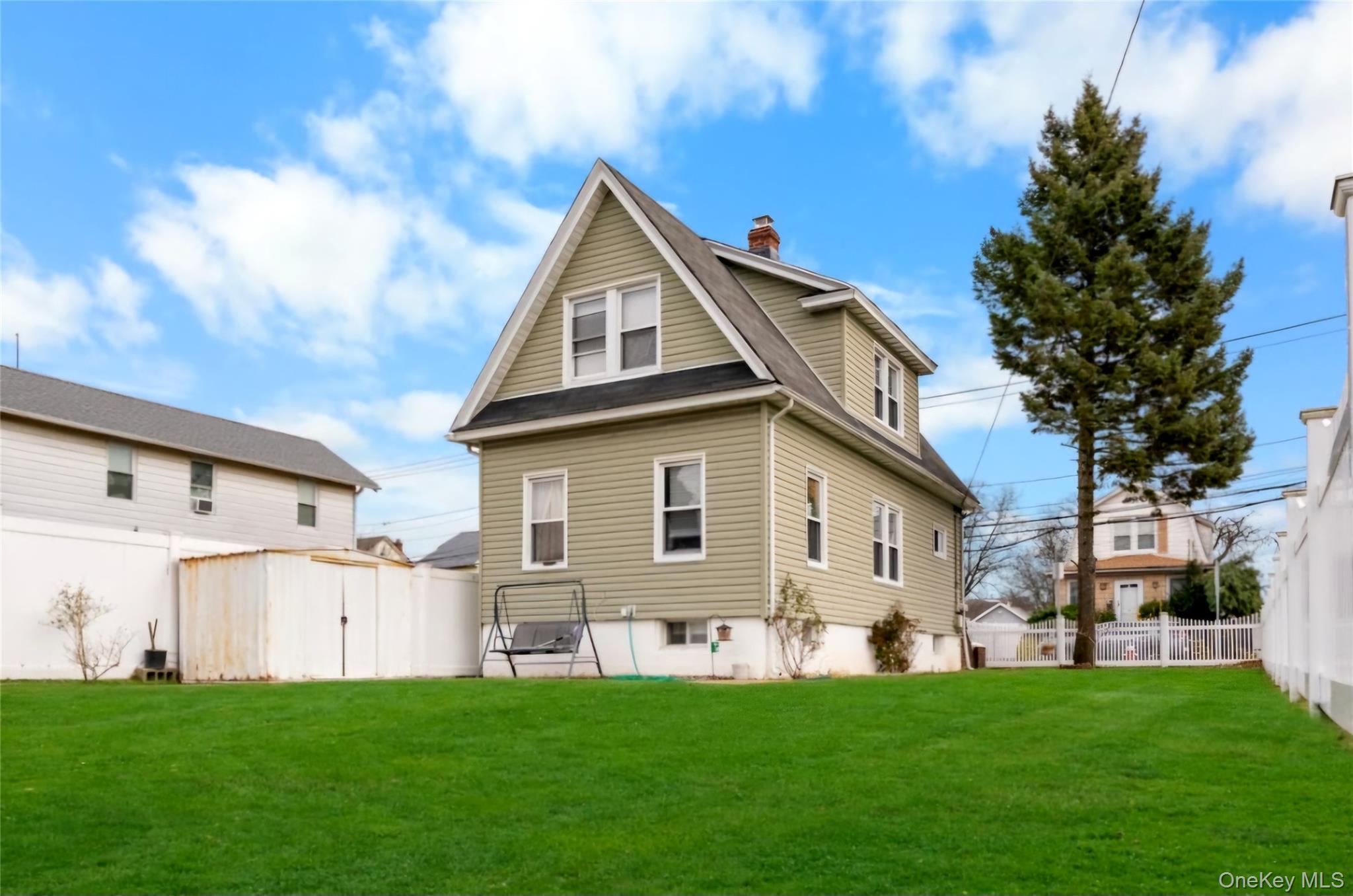 Single Family Lehrer  Nassau County, NY 11003, MLS-943843-24