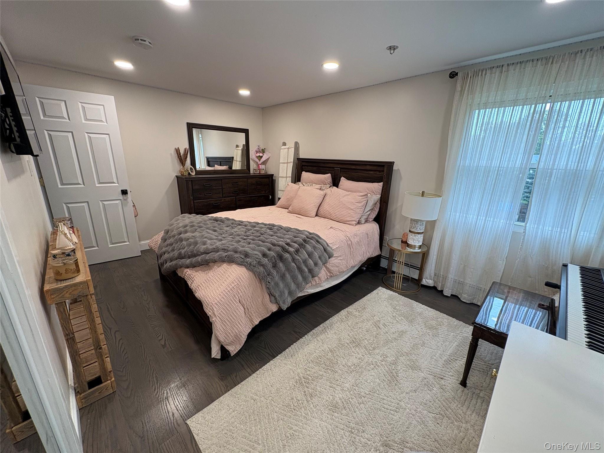 Single Family Sugarbush Suffolk County, NY 11727, MLS-943847-12