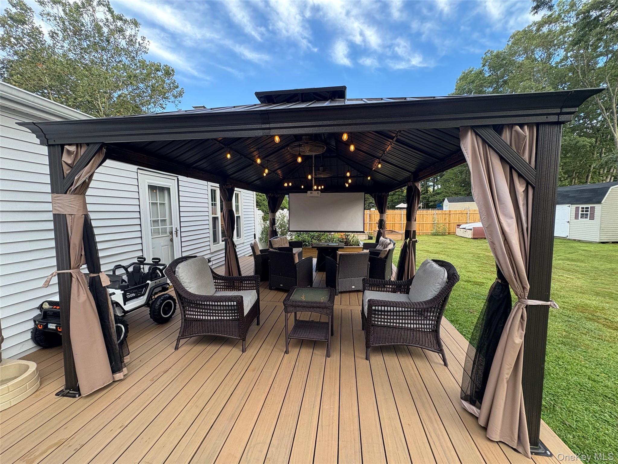 Single Family Sugarbush Suffolk County, NY 11727, MLS-943847-26