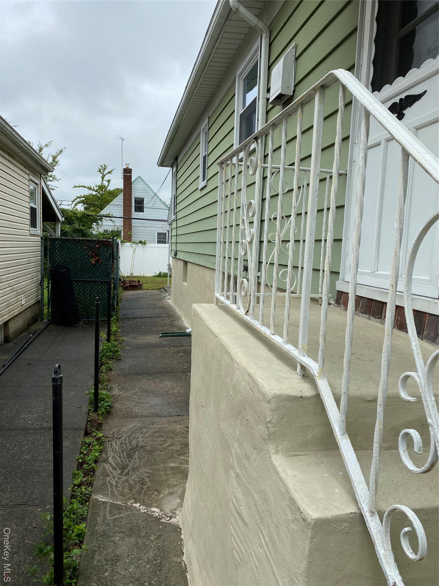 Single Family 266 St  Queens, NY 11004, MLS-943868-15