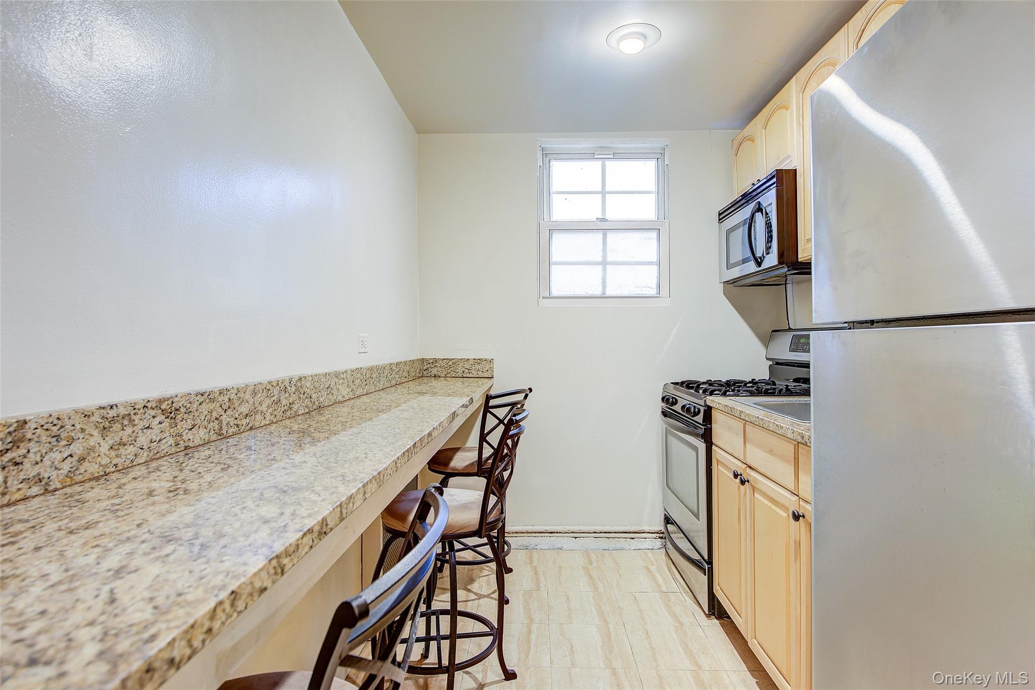 Apartment Burns  Queens, NY 11375, MLS-943877-10