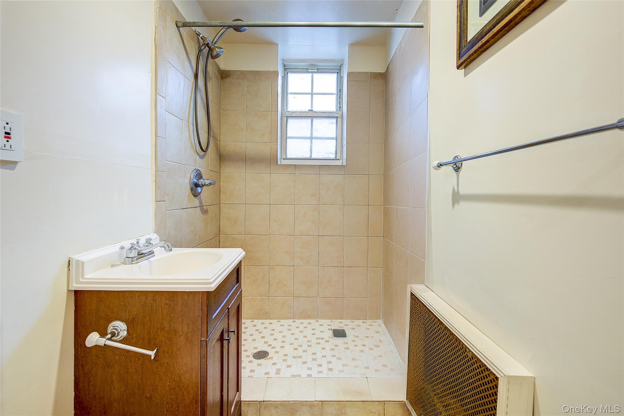 Apartment Burns  Queens, NY 11375, MLS-943877-12