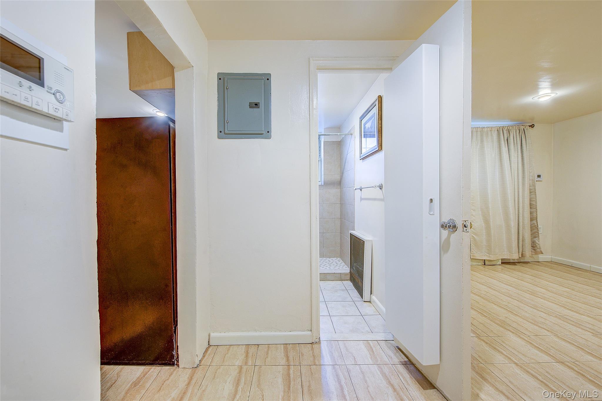 Apartment Burns  Queens, NY 11375, MLS-943877-8