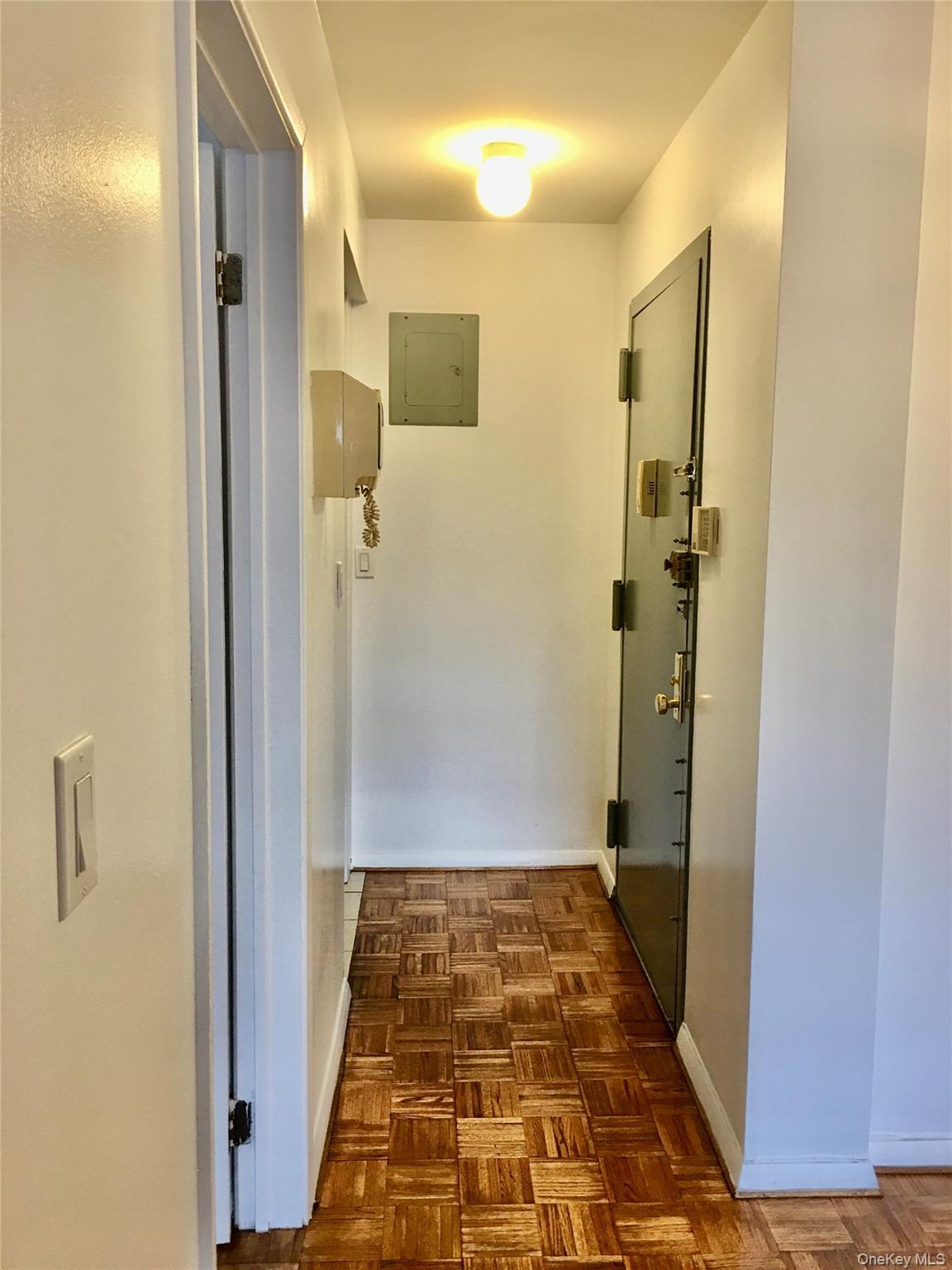 Apartment 41st  Queens, NY 11377, MLS-943908-4