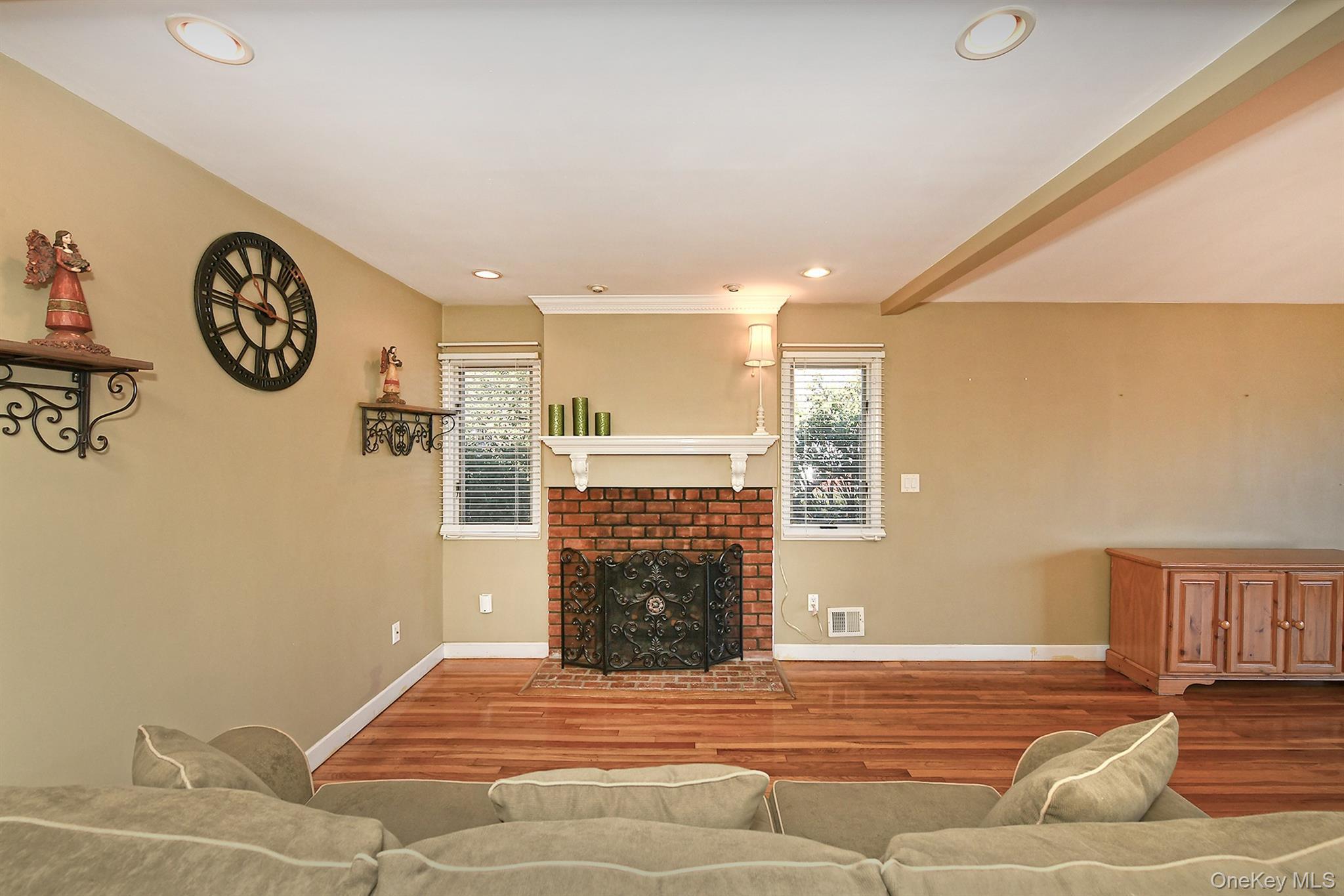 Single Family Miller Nassau County, NY 11801, MLS-943918-12