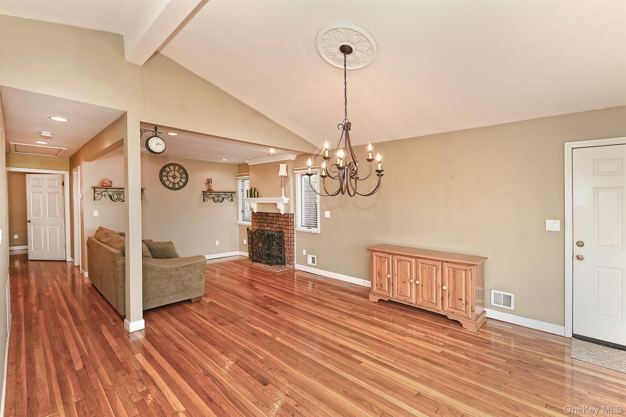 Single Family Miller Nassau County, NY 11801, MLS-943918-13