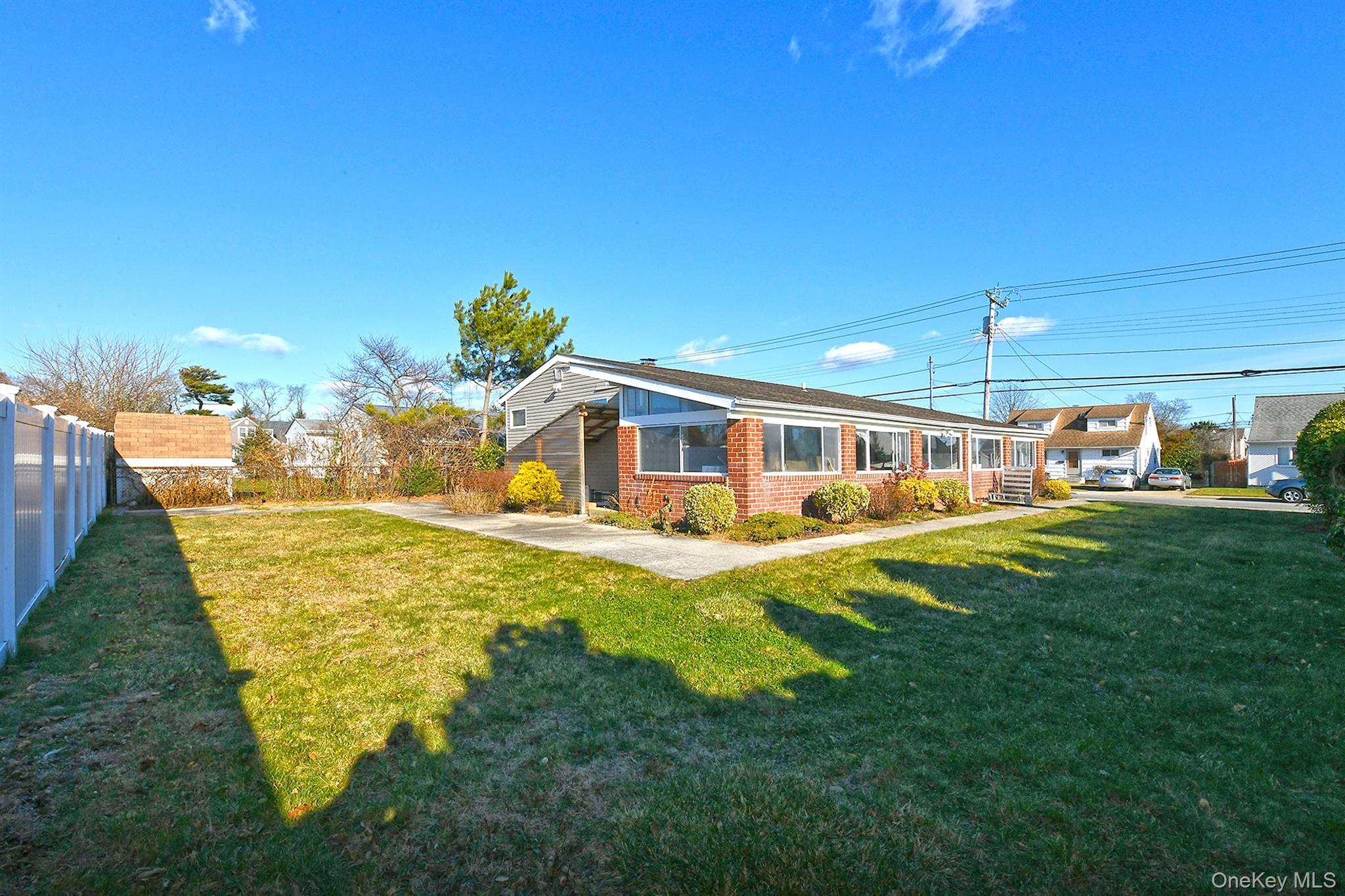 Single Family Miller Nassau County, NY 11801, MLS-943918-28