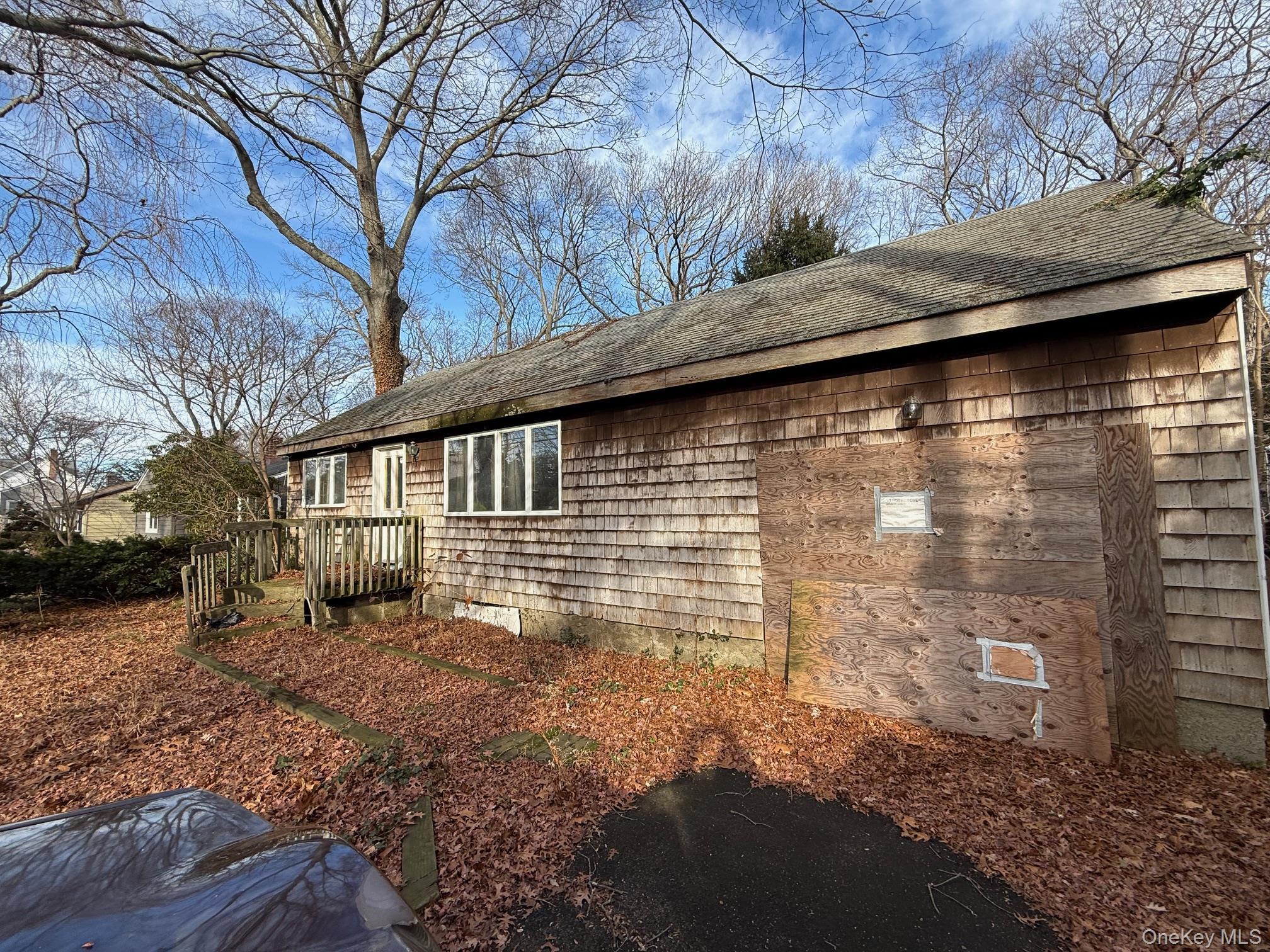 Single Family Roxbury  Suffolk County, NY 11746, MLS-943925-2