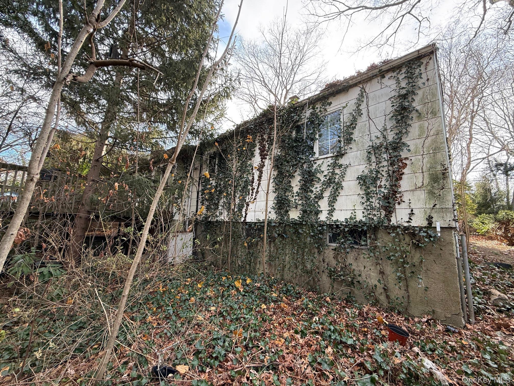 Single Family Roxbury  Suffolk County, NY 11746, MLS-943925-4