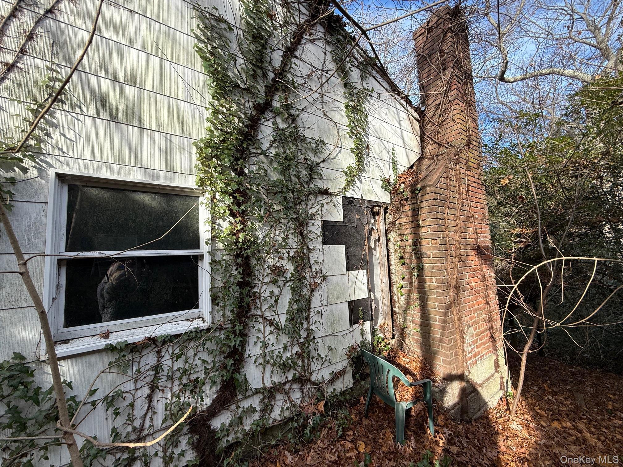 Single Family Roxbury  Suffolk County, NY 11746, MLS-943925-7