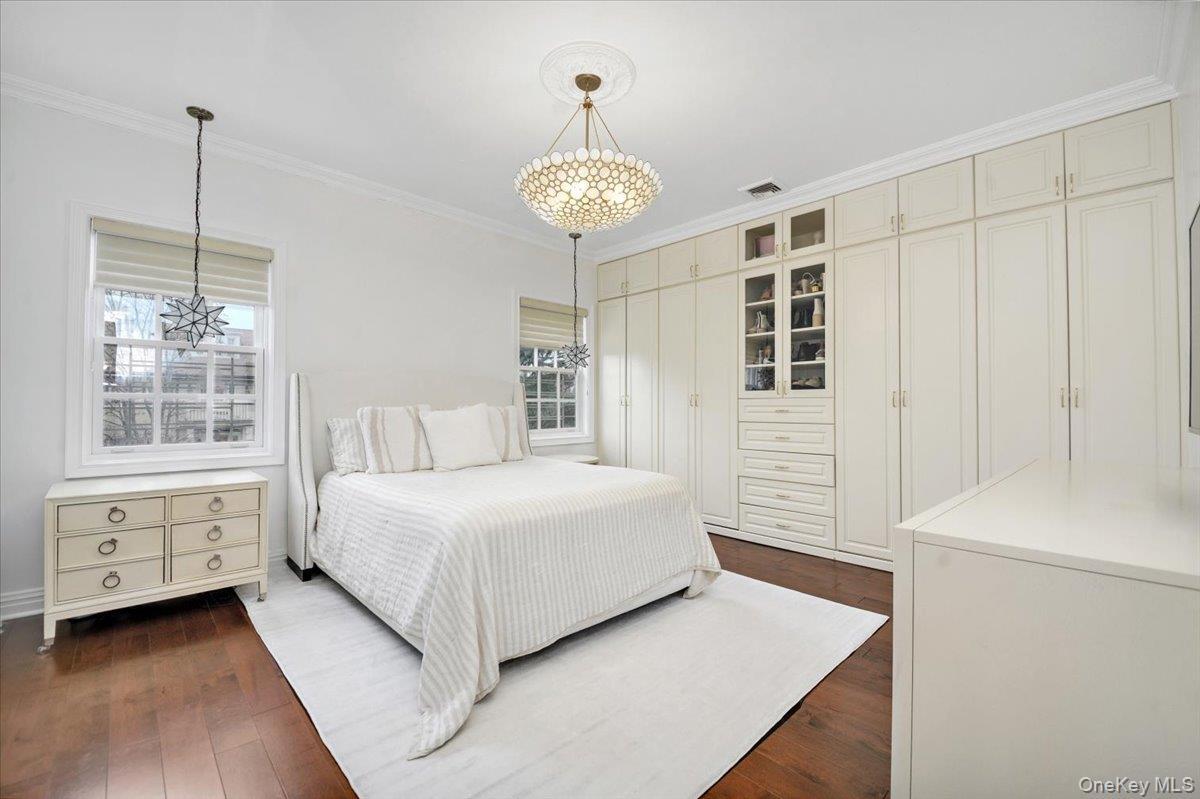 Single Family Westmoreland  Queens, NY 11363, MLS-943929-18