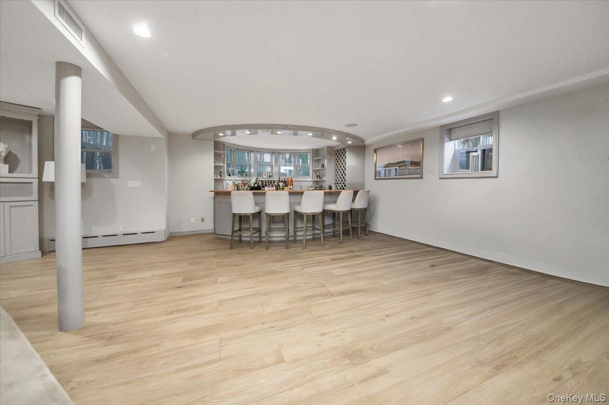 Single Family Westmoreland  Queens, NY 11363, MLS-943929-25