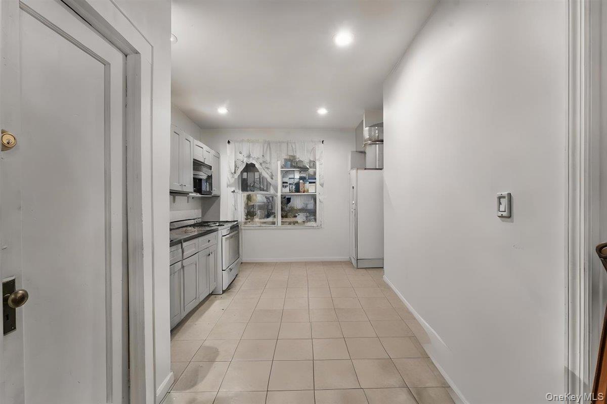 Single Family Miller Brooklyn, NY 11207, MLS-943932-9