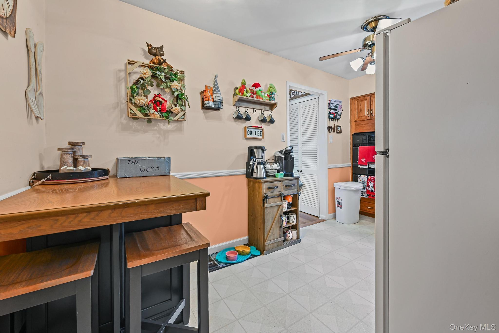 Single Family Crestwood Nassau County, NY 11735, MLS-943959-11