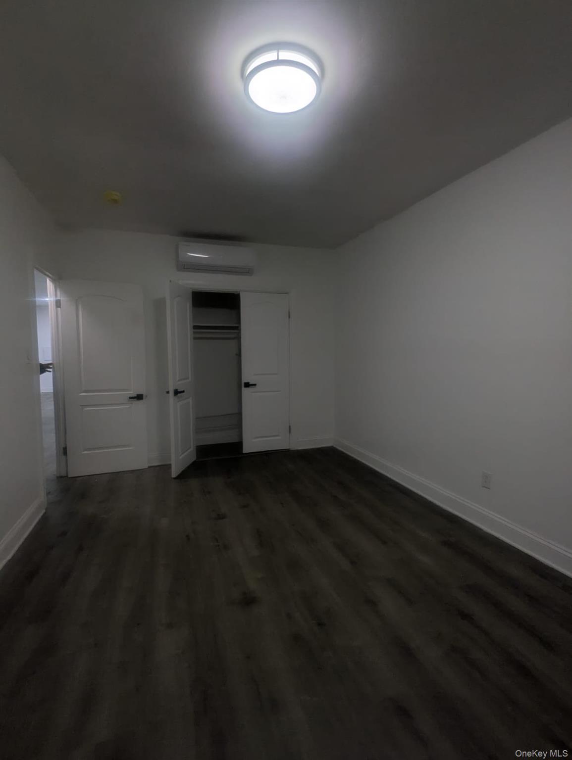 Single Family Mott  Queens, NY 11691, MLS-943963-4