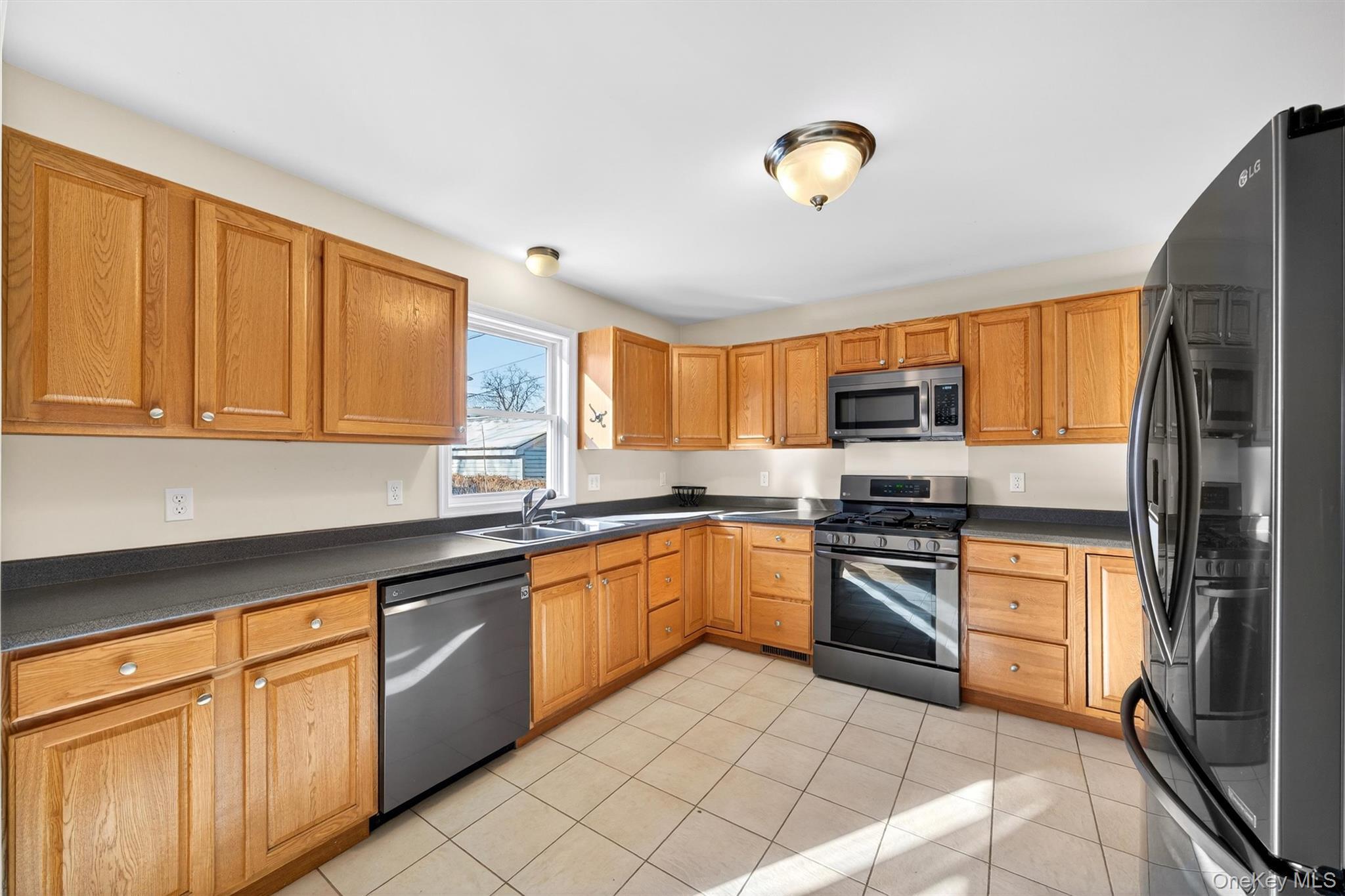 Single Family Gardner Orange County, NY 12771, MLS-944006-12