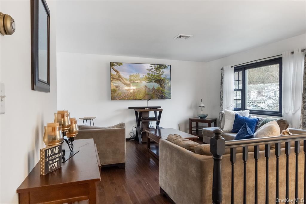 Single Family Newbury Orange County, NY 10950, MLS-944010-6