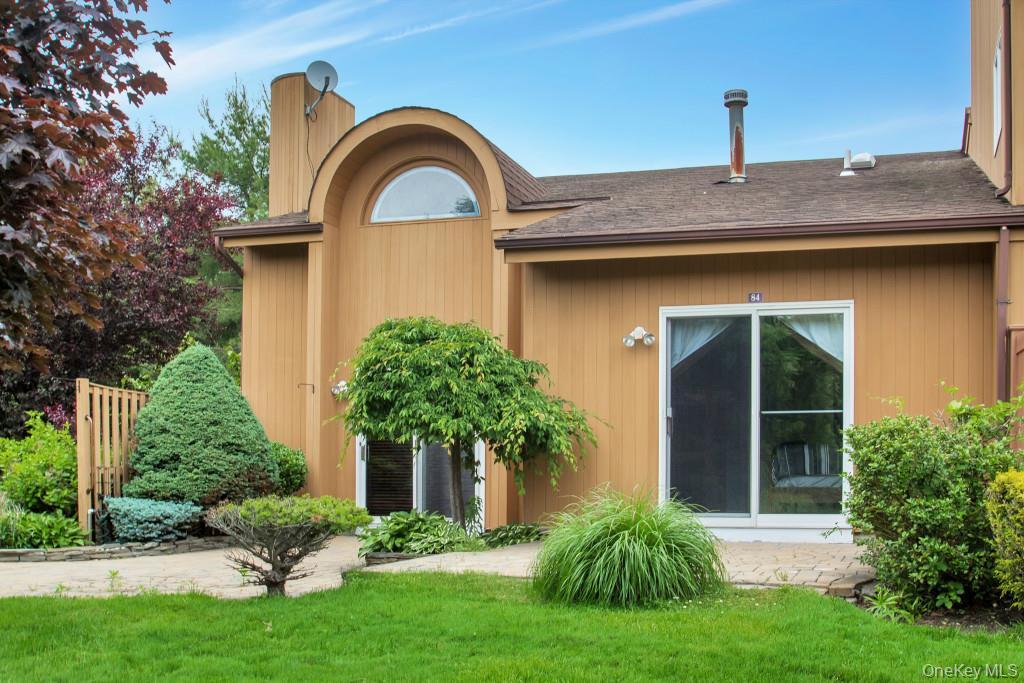 Condo Kristin  Suffolk County, NY 11788, MLS-944050-2