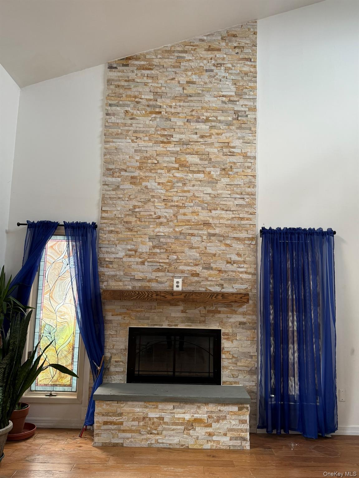 Condo Kristin  Suffolk County, NY 11788, MLS-944050-8