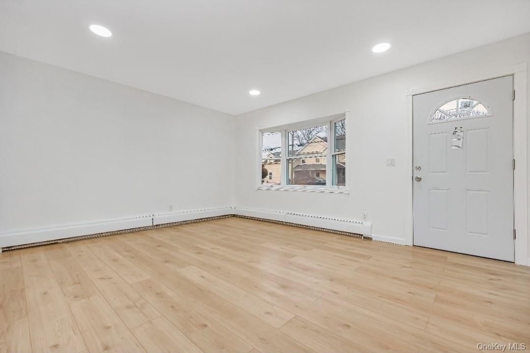 Single Family 5th Suffolk County, NY 11779, MLS-944051-11