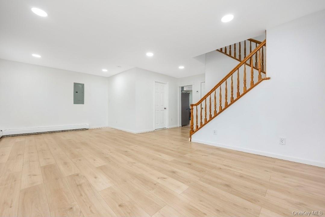 Single Family 5th Suffolk County, NY 11779, MLS-944051-13