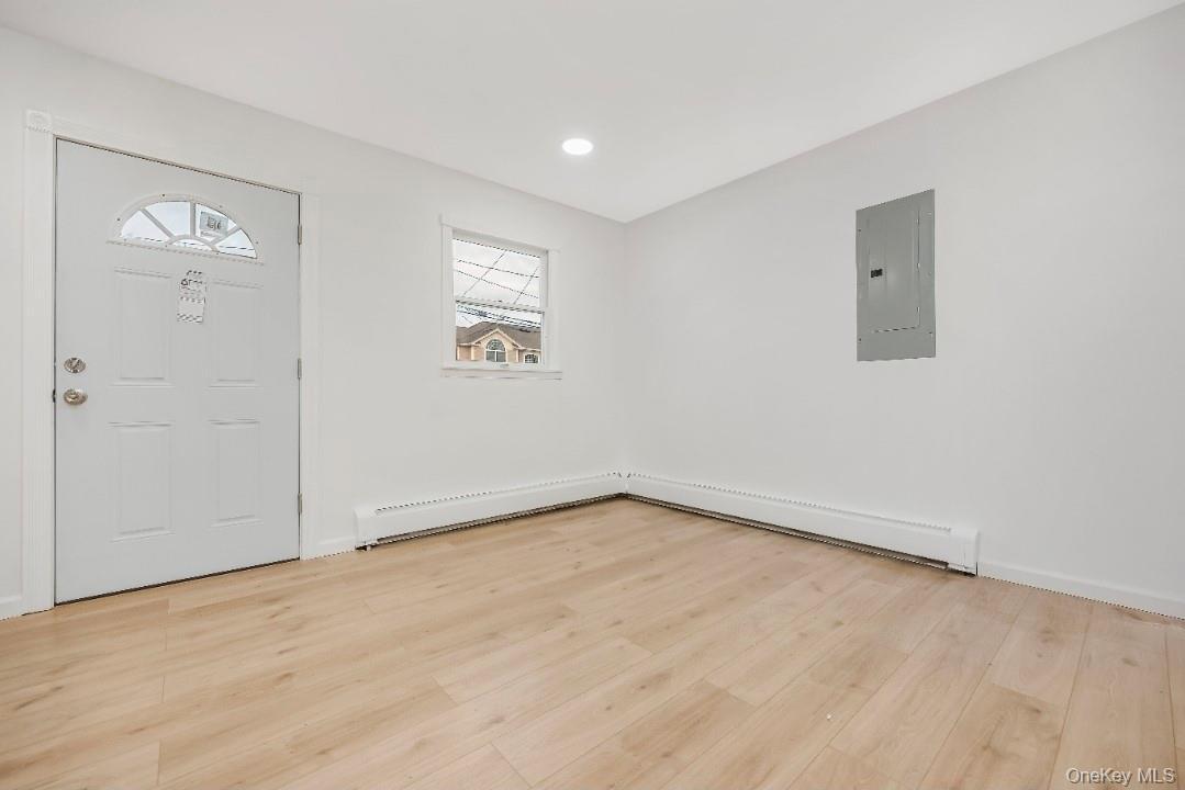 Single Family 5th Suffolk County, NY 11779, MLS-944051-15