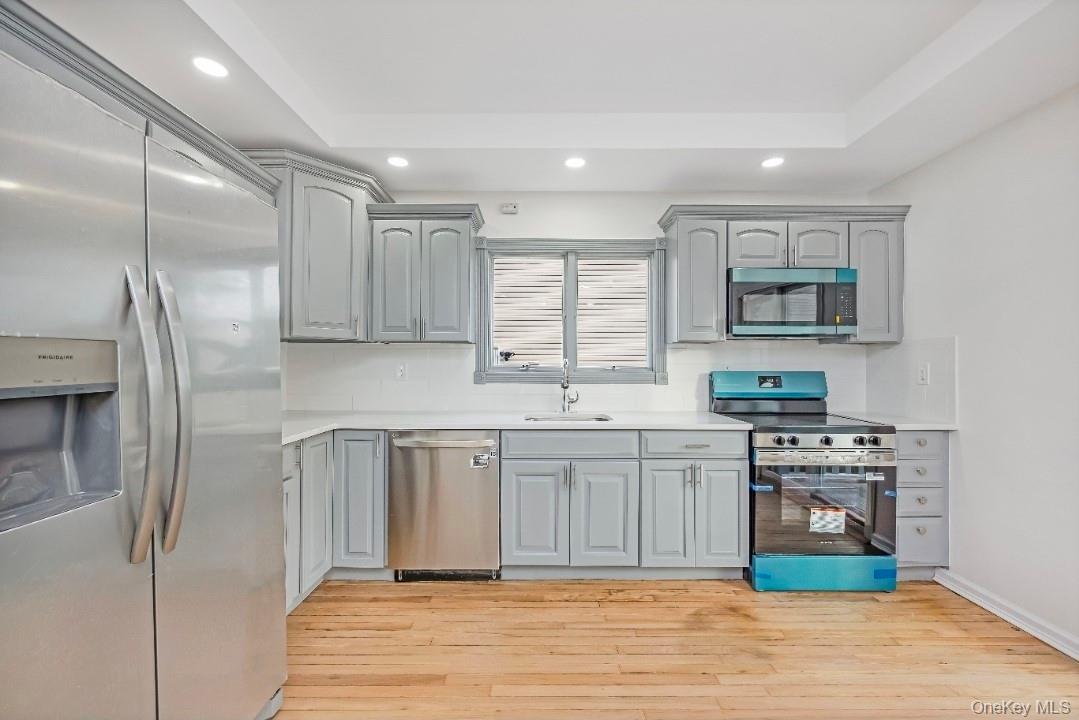 Single Family 5th Suffolk County, NY 11779, MLS-944051-23