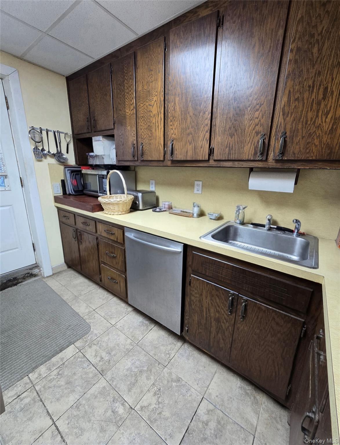 Single Family 95th  Queens, NY 11416, MLS-944063-23