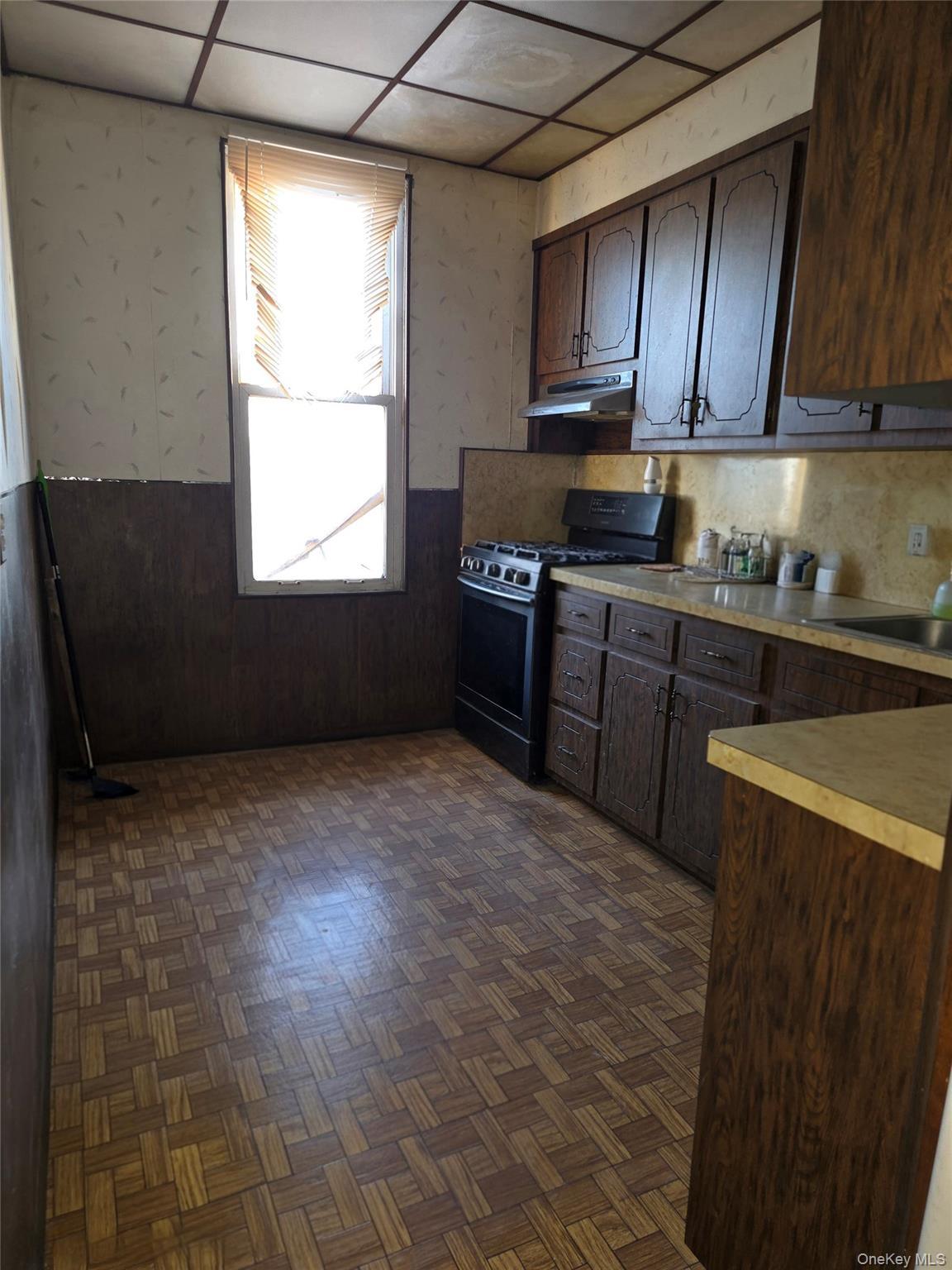 Single Family 95th  Queens, NY 11416, MLS-944063-7