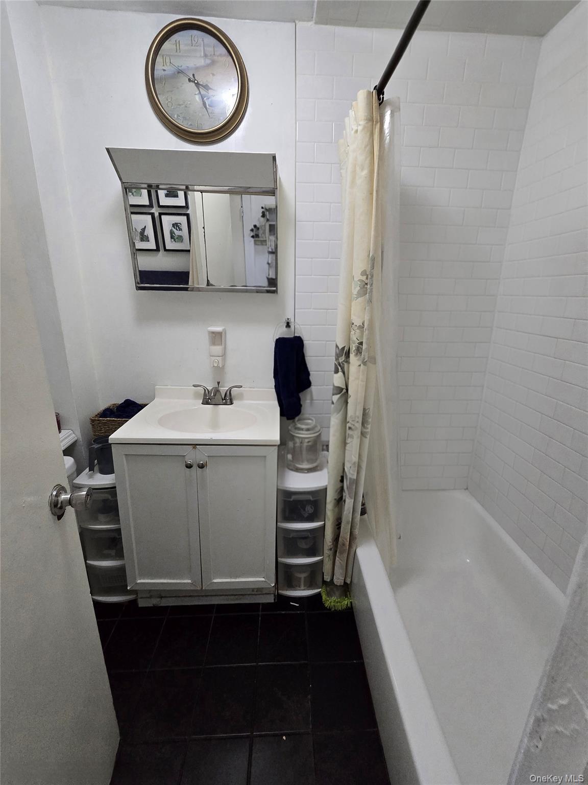 Single Family 95th Queens, NY 11416, MLS-944069-12