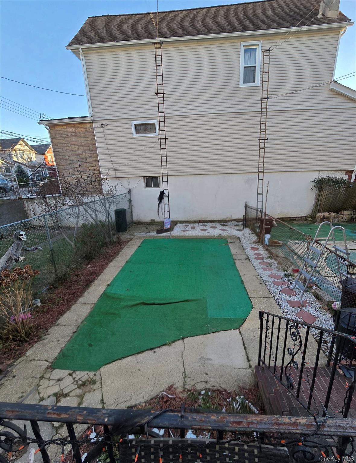 Single Family 95th Queens, NY 11416, MLS-944069-22