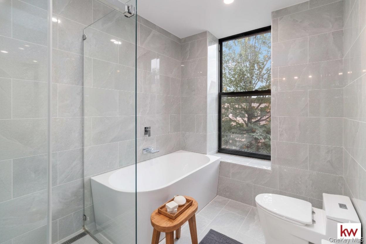 Single Family Quincy  Brooklyn, NY 11221, MLS-944081-9