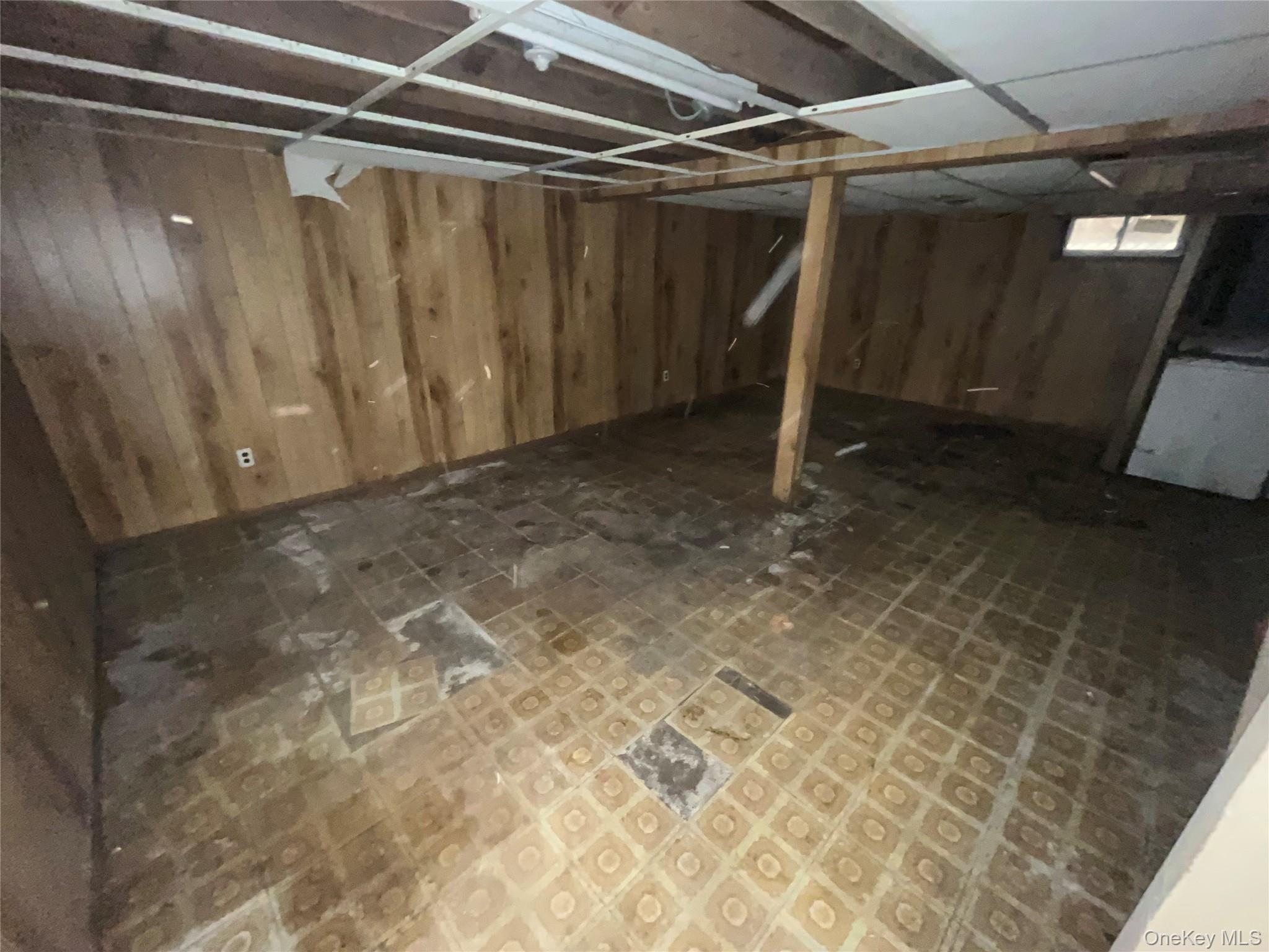 Single Family Connetquot  Suffolk County, NY 11722, MLS-944089-11