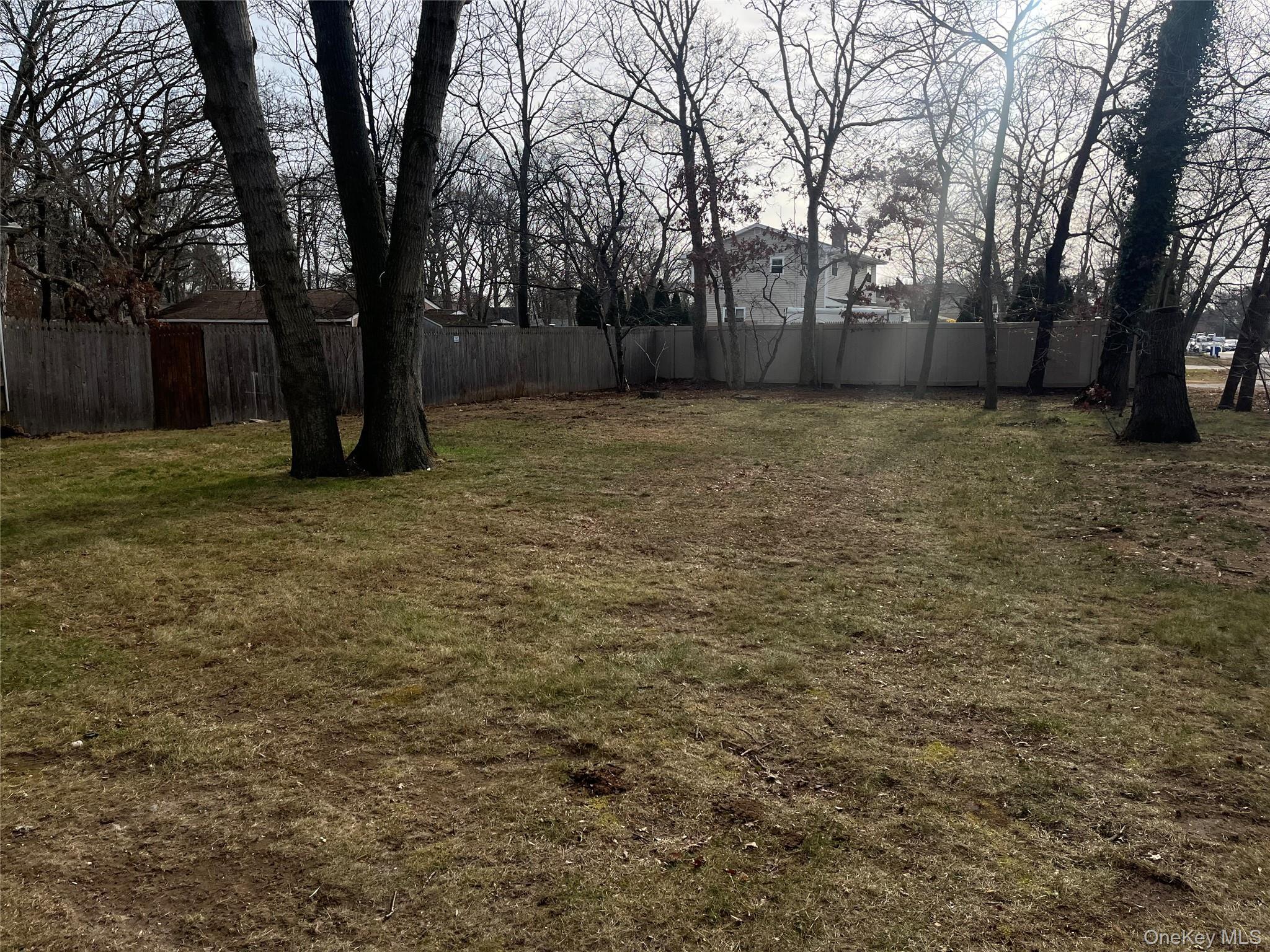 Single Family Connetquot  Suffolk County, NY 11722, MLS-944089-15