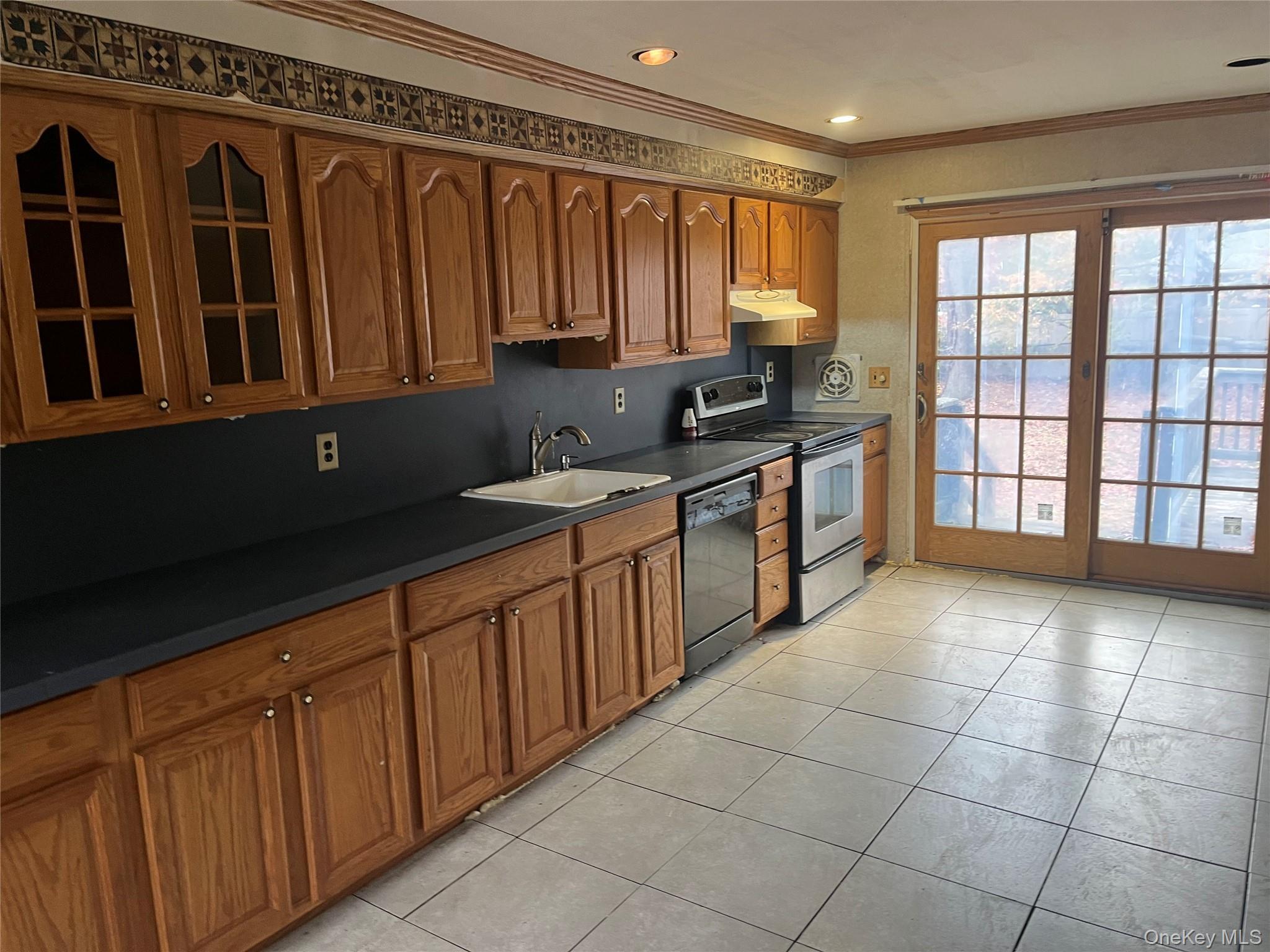 Single Family Connetquot  Suffolk County, NY 11722, MLS-944089-4