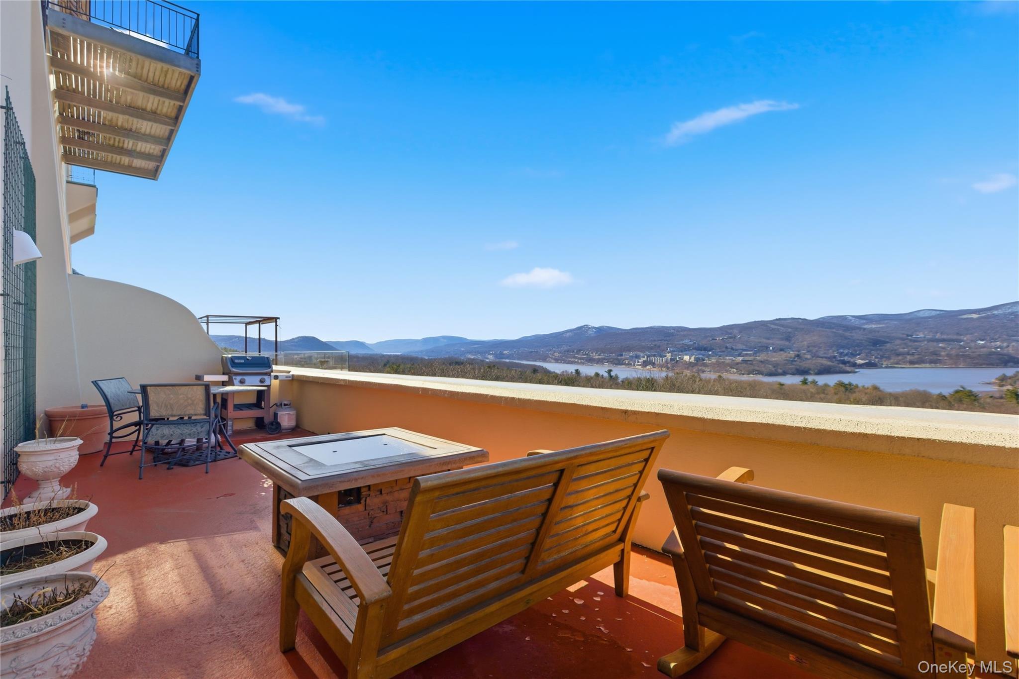 Condo Dicks Castle  Putnam County, NY 10524, MLS-944091-20