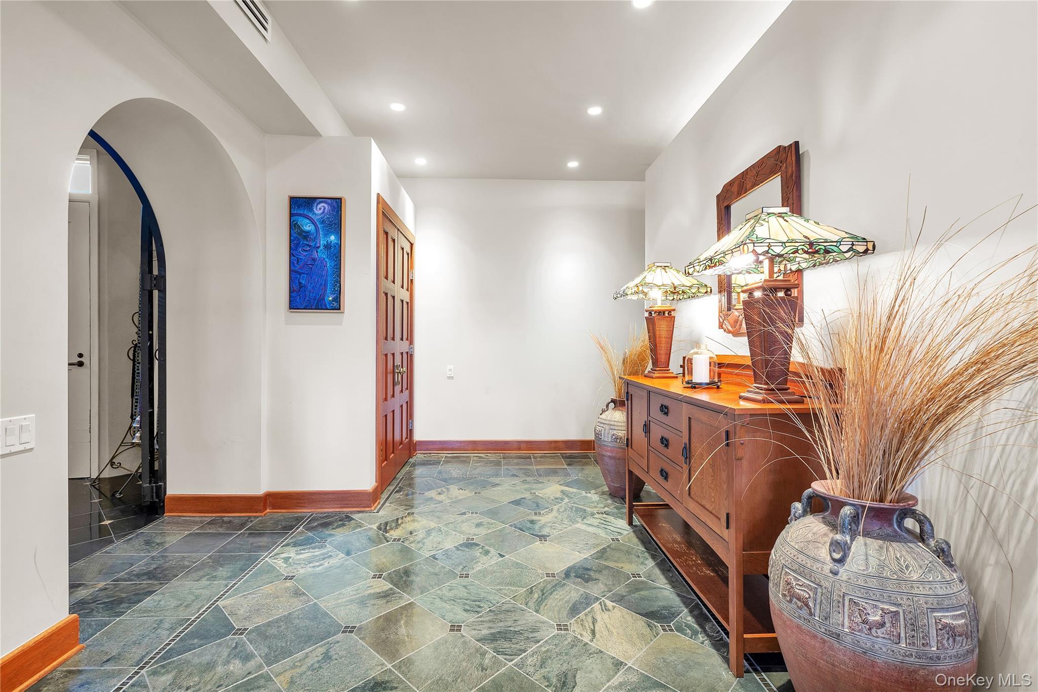 Condo Dicks Castle  Putnam County, NY 10524, MLS-944091-7