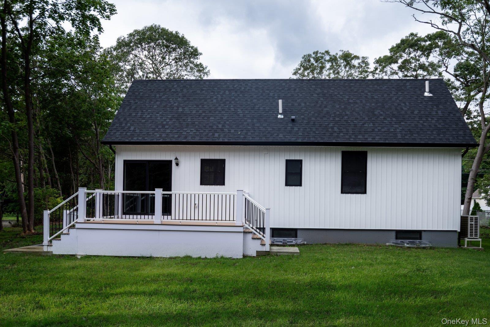 Single Family Granny  Suffolk County, NY 11763, MLS-944101-18