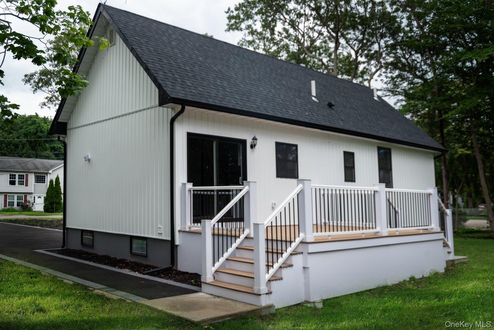 Single Family Granny  Suffolk County, NY 11763, MLS-944101-19