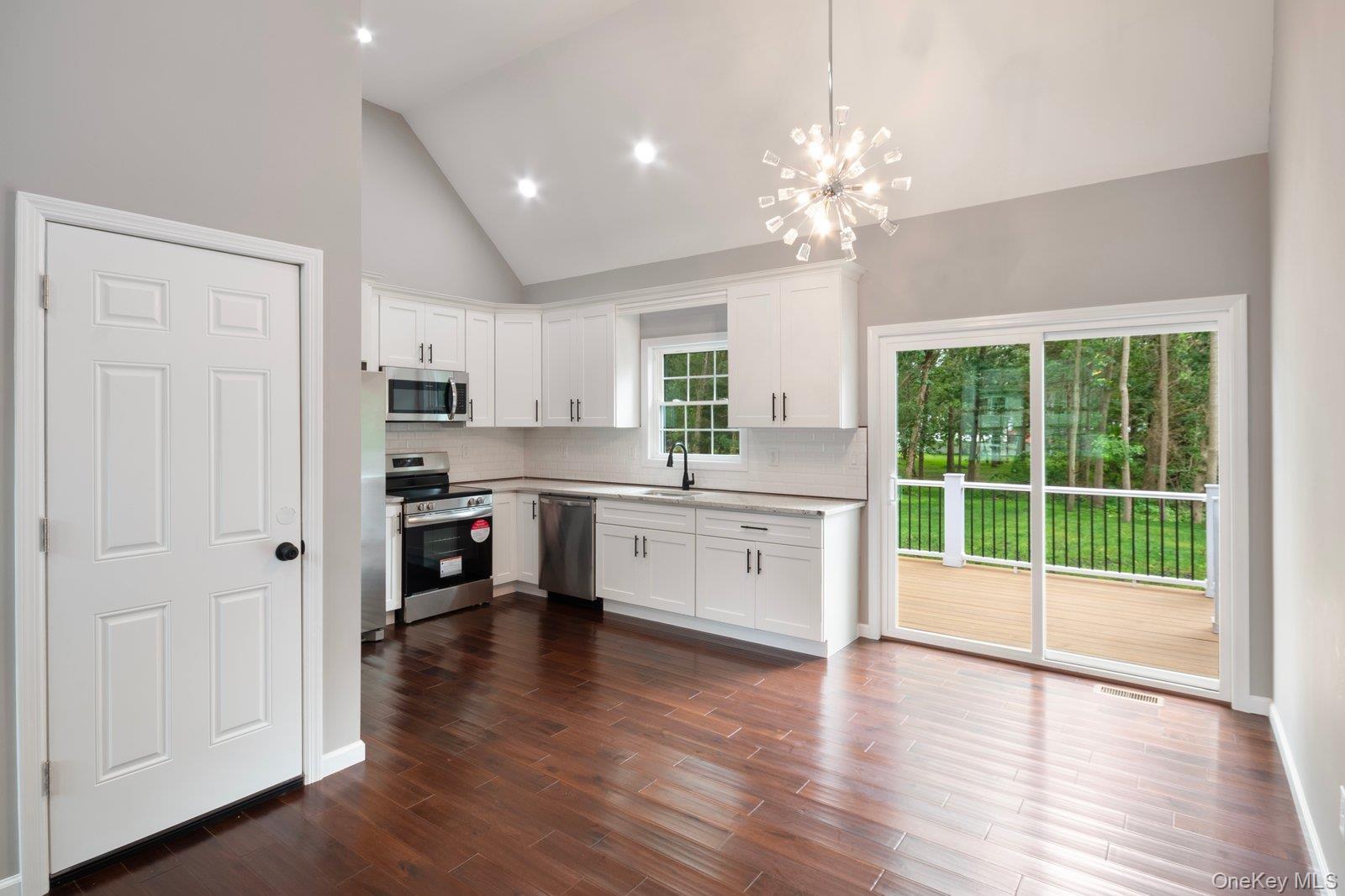 Single Family Granny  Suffolk County, NY 11763, MLS-944101-6