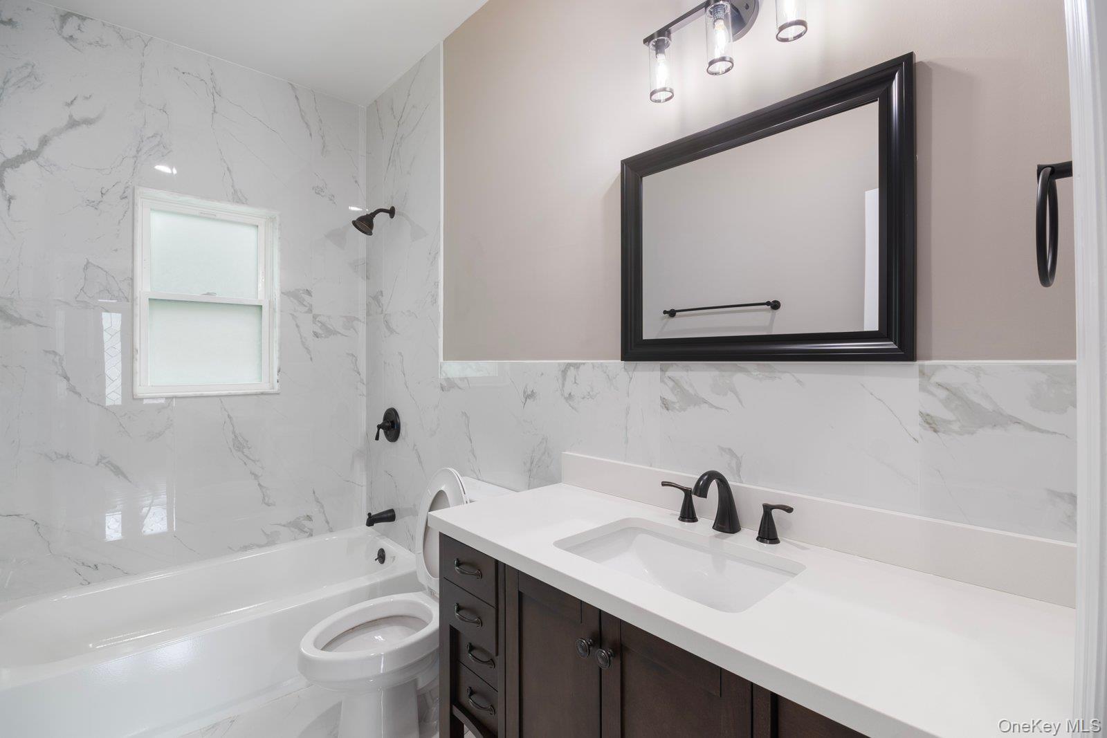 Single Family Granny  Suffolk County, NY 11763, MLS-944101-7