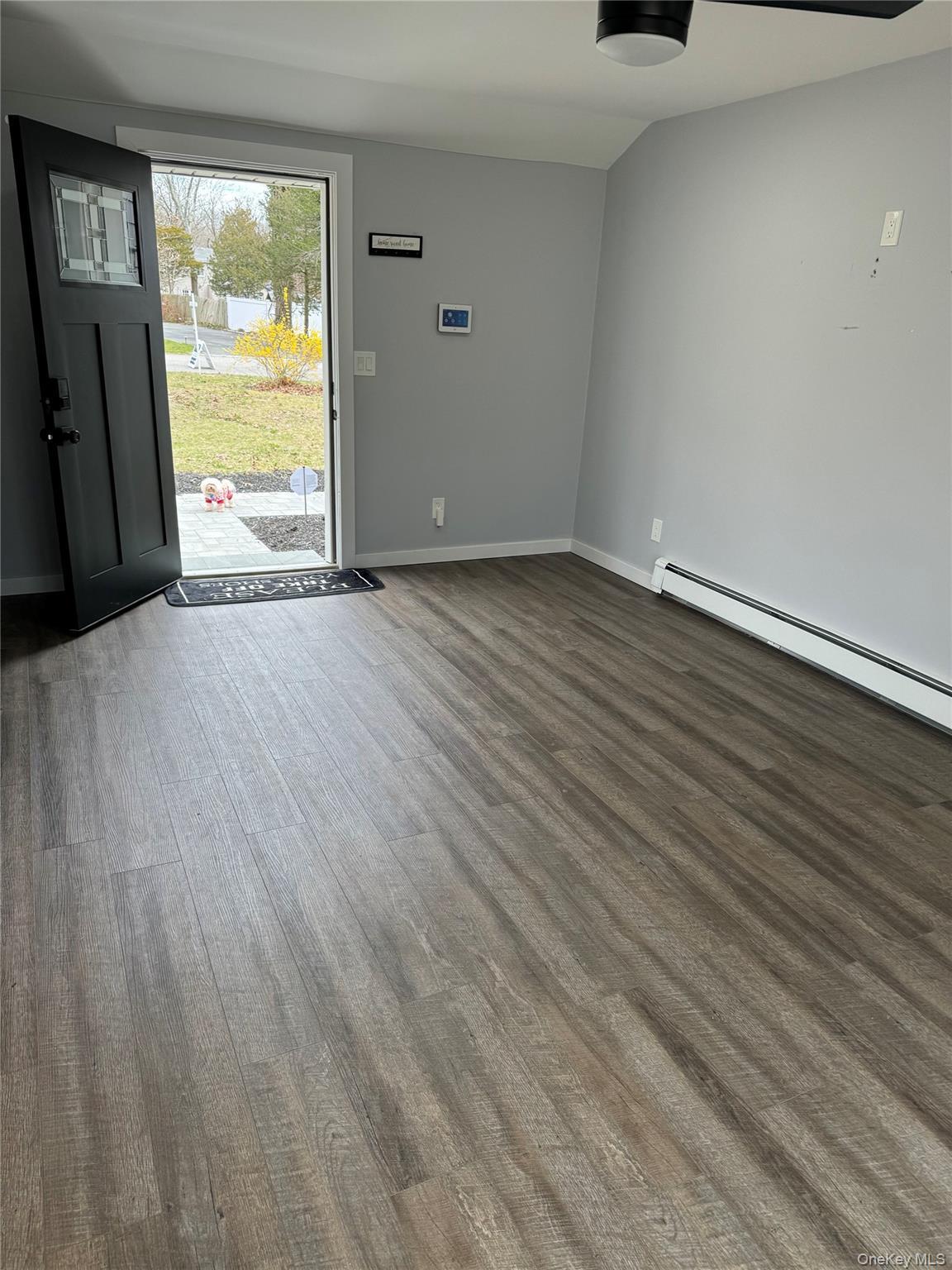 Single Family Oak  Suffolk County, NY 11727, MLS-944121-2