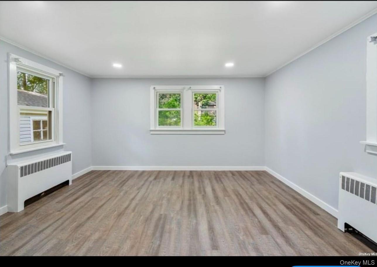 Single Family Oak  Suffolk County, NY 11727, MLS-944121-5